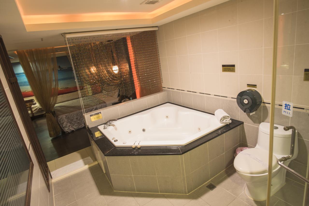 Alexander Motel Kaohsiung Eksteriør bilde